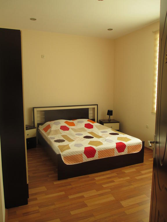 Max Comfort Hotel Kutaisi Eksteriør billede