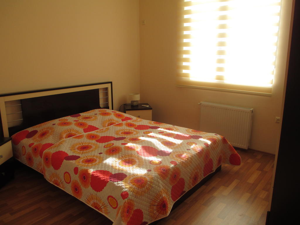 Max Comfort Hotel Kutaisi Værelse billede